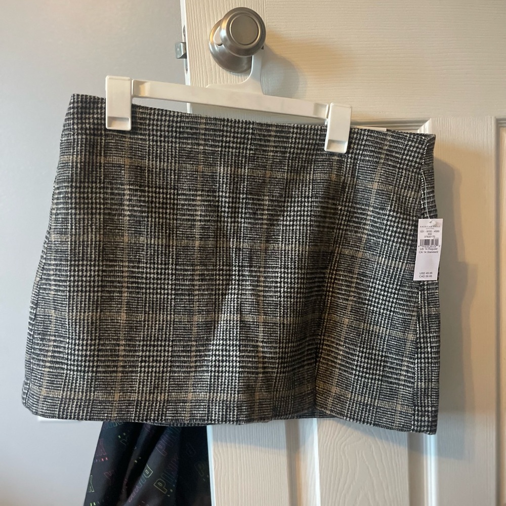 American Eagle Outfitters Black and White Plaid Mini Skirt